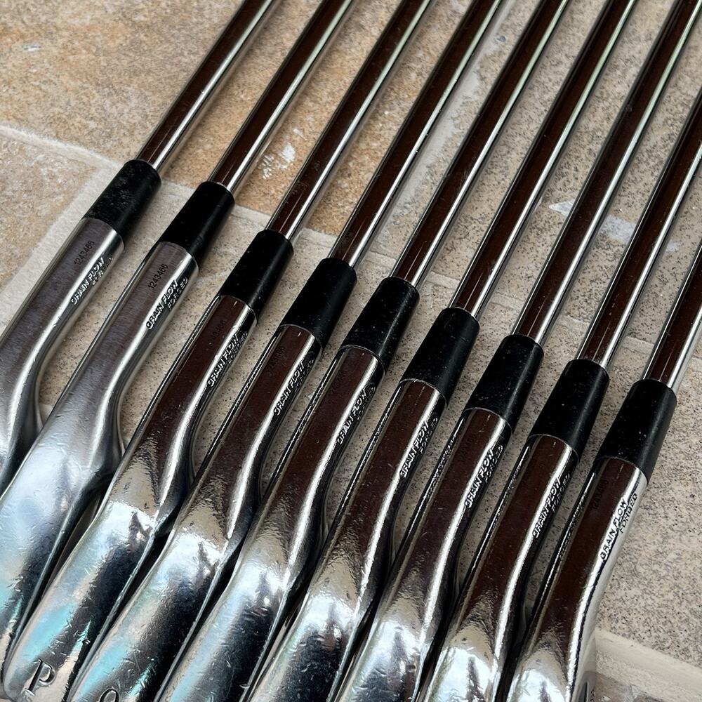 Mizuno Iron Set MP-60 FORGED 3-7 9-PW SW LW MP Series S300 Stiff RH NO #8 "FAIR" - Picture 3 of 16